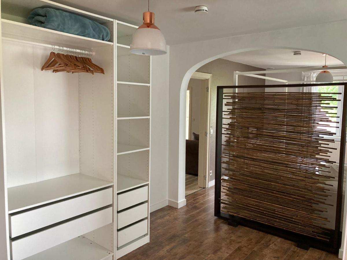 Rustig Appartement In Het Groen Met Terras Kontich Kültér fotó