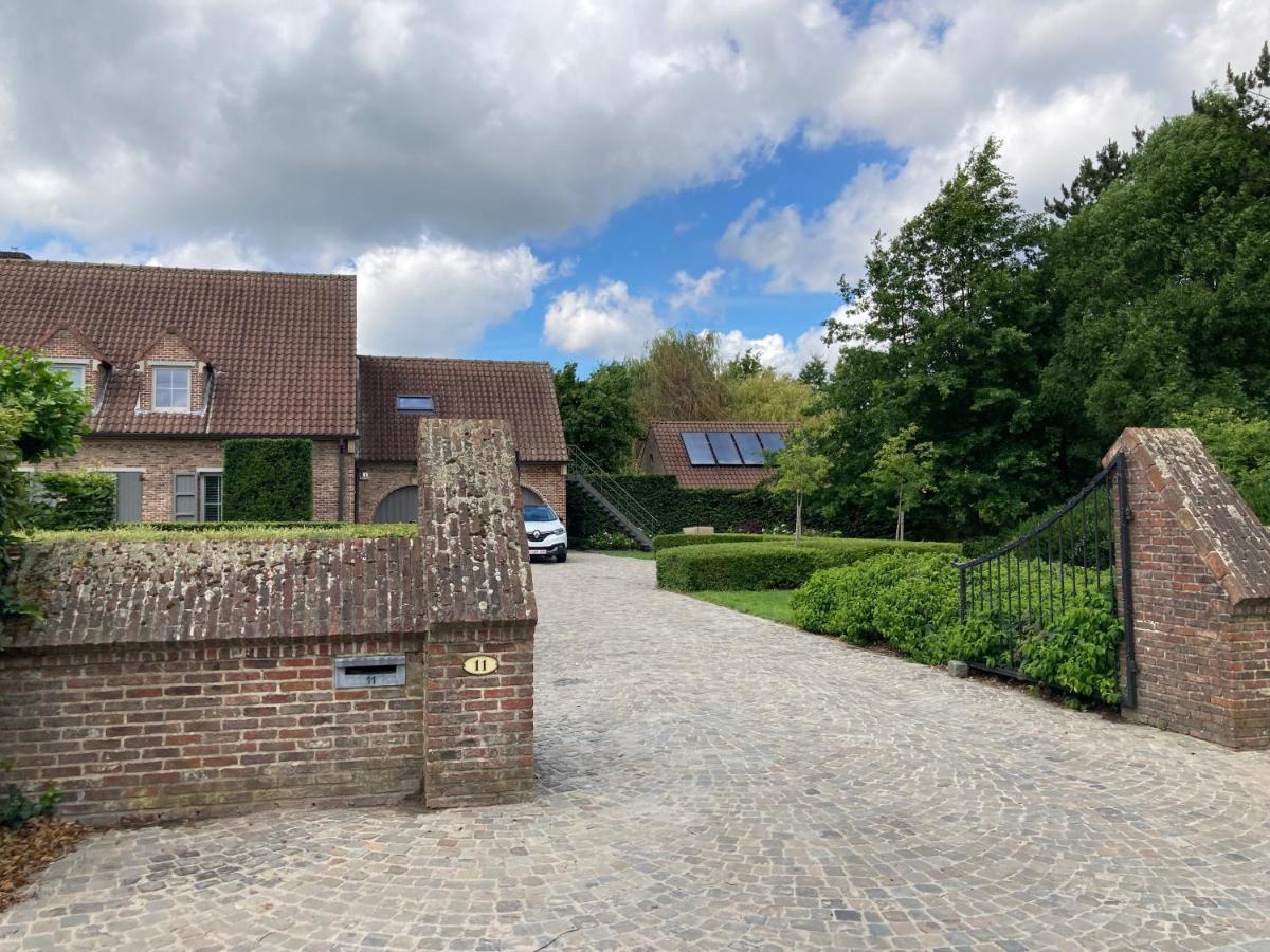 Rustig Appartement In Het Groen Met Terras Kontich Kültér fotó